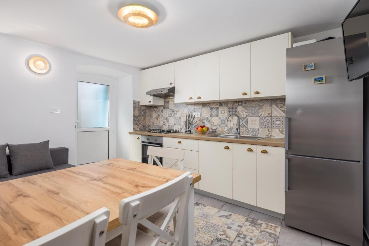 בלי Mediterranean House Markoc New Renovated! מראה חיצוני תמונה